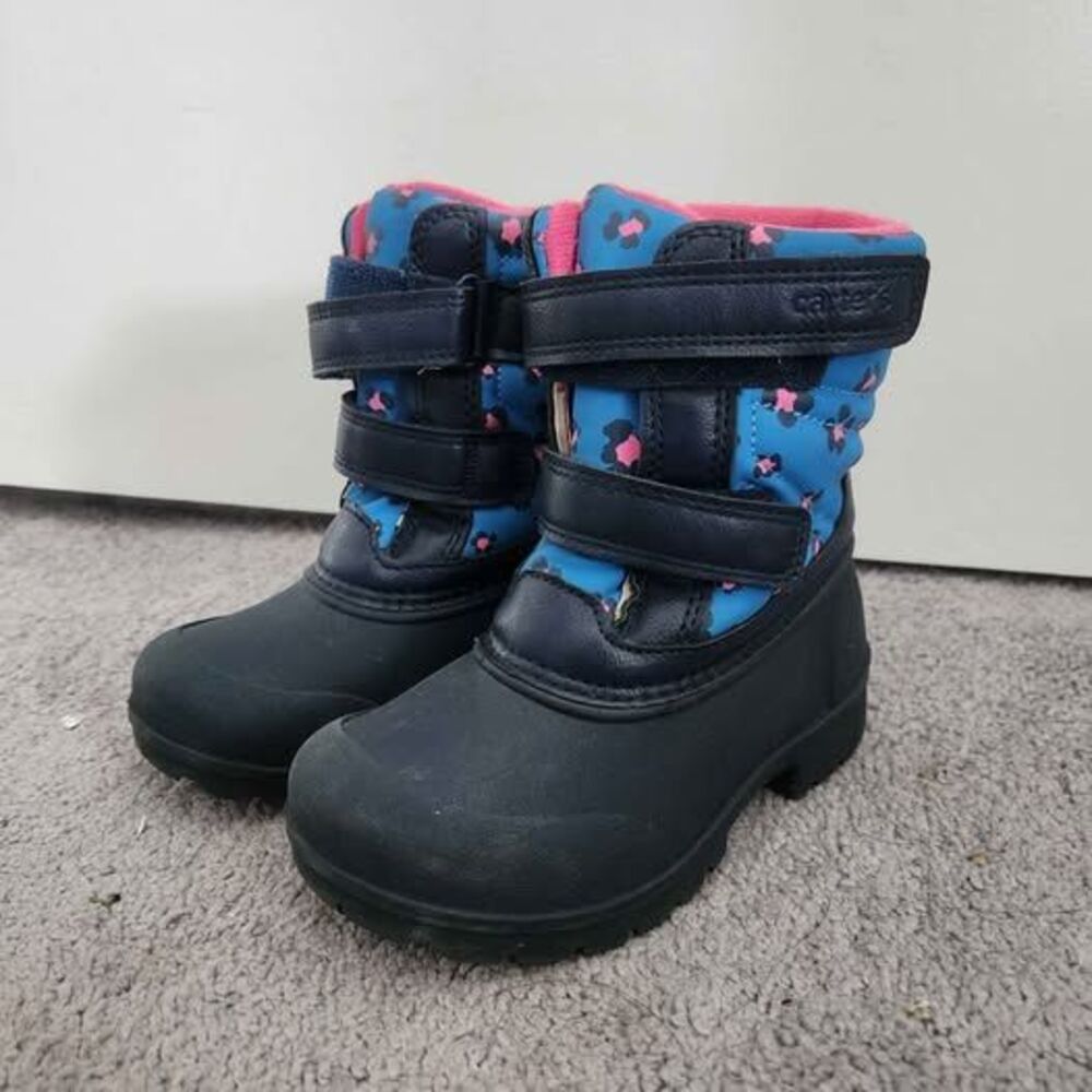 Carter's size 10 snowboots